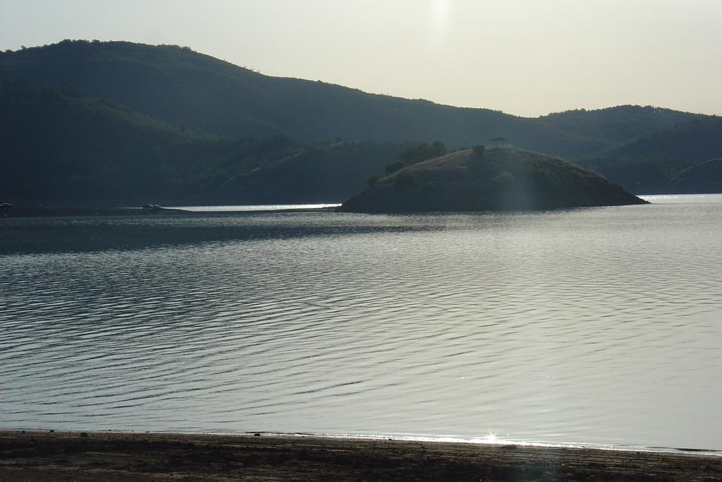 The Lake'S House Kryonerion Exterior photo